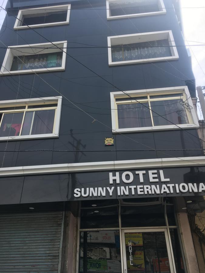 Hotel Sunny International 贾姆穆 外观 照片